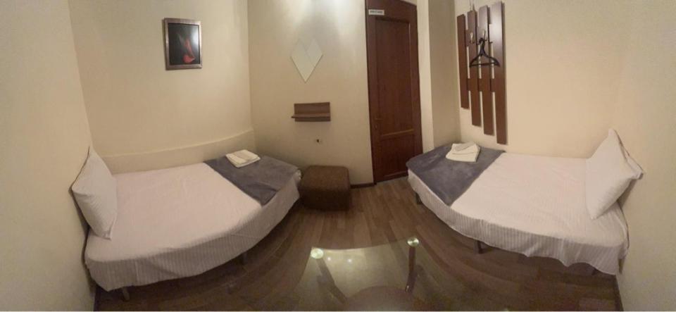 Enigma Hostel Yerevan Exterior foto