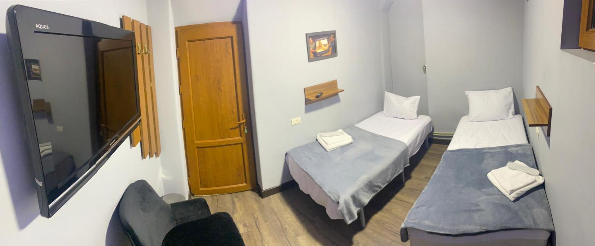 Enigma Hostel Yerevan Exterior foto